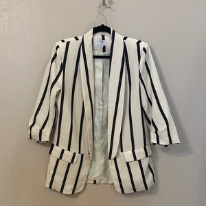 Chic Striped Blazer in Black and White